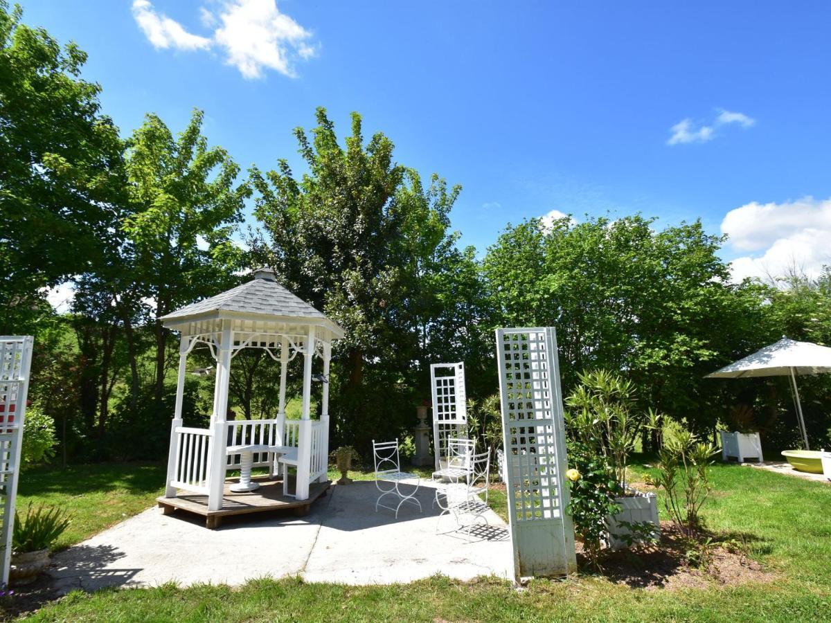 Stunning Holiday Home in Quin Villa near Beach Quinéville Esterno foto