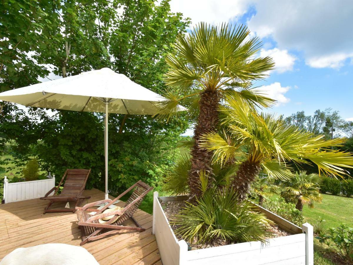 Stunning Holiday Home in Quin Villa near Beach Quinéville Esterno foto